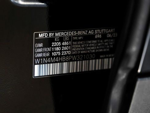 Used 2023 Mercedes-Benz GLB 250 4MATIC image 57