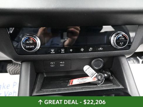 Used 2025 Mitsubishi Outlander ES image 38