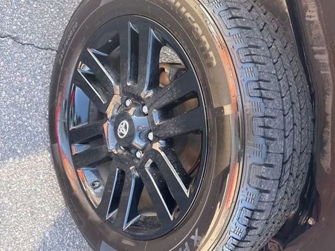 Used 2019 Toyota 4Runner Limited image 23