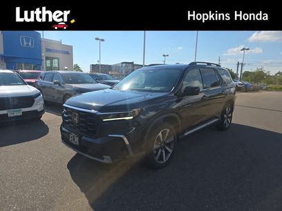 Used 2025 Honda Pilot Elite