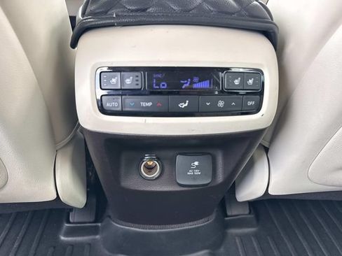 Used 2020 Hyundai Palisade Limited FWD image 18
