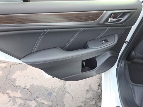 Used 2018 Subaru Legacy 2.5i Limited image 11