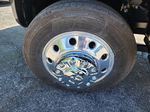 New 2026 RAM 5500 4x4 Crew Cab image 35