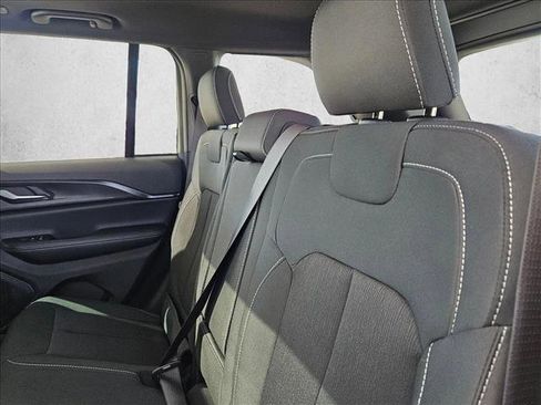 New 2025 Jeep Grand Cherokee Laredo X w/ Luxury Tech Group I image 16