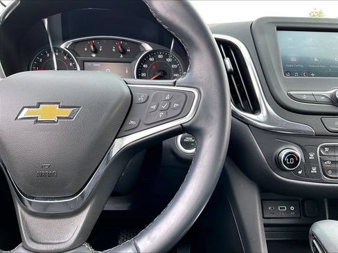 Used 2024 Chevrolet Equinox LT FWD image 24