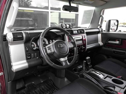 Used 2007 Toyota FJ Cruiser 4WD image 3