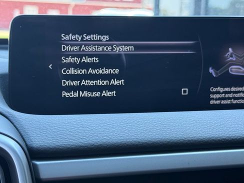 Used 2025 MAZDA CX-50 AWD 2.5 S w/ Premium Package image 32