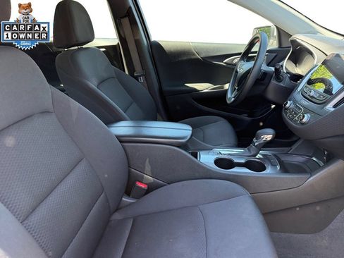 Used 2023 Chevrolet Malibu LT FWD image 15