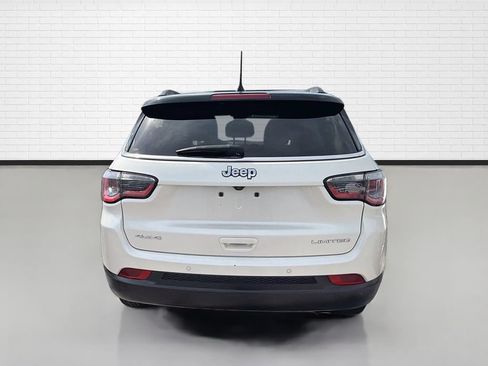 Used 2018 Jeep Compass Limited AWD/4WD image 7