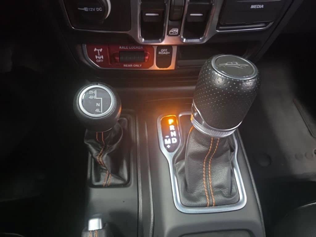 Used 2023 Jeep Gladiator Mojave w/ Cold Weather Group AWD/4WD image 30