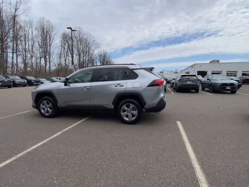 Used 2025 Toyota RAV4 XLE w/ Convenience Package image 7