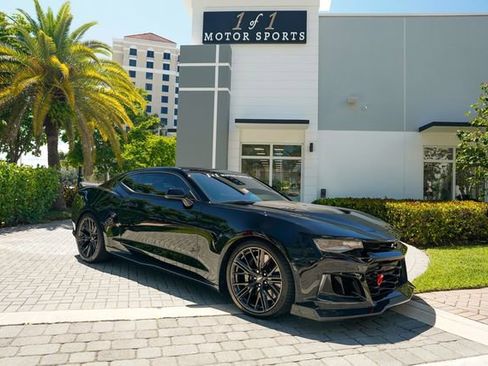 Used 2018 Chevrolet Camaro ZL1 RWD image 1