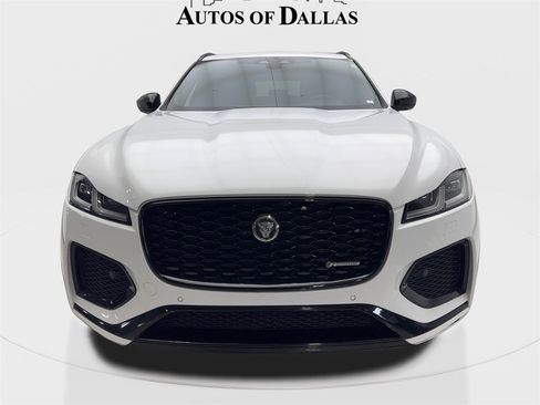 Used 2024 Jaguar F-PACE R-Dynamic S image 3