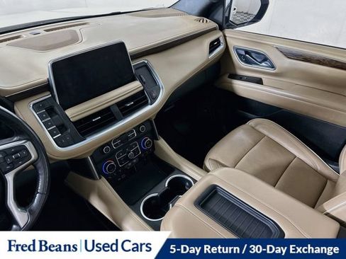 Used 2021 Chevrolet Tahoe Premier w/ Premium Package AWD/4WD image 32