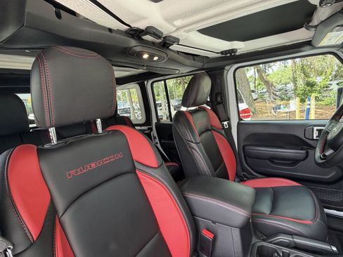 Used 2024 Jeep Wrangler Unlimited Rubicon AWD/4WD image 50