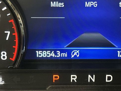 Used 2023 Ford Explorer XLT w/ Equipment Group 202A image 6