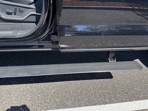 Used 2025 Ford F350 Platinum image 41