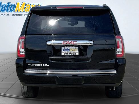 Used 2017 GMC Yukon XL Denali w/ Open Road Package AWD/4WD image 7