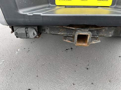 Used 2016 Ford F250 XLT w/ Advanced Security Group image 9