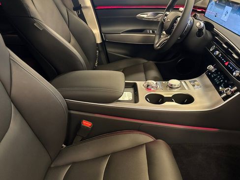 New 2026 Genesis GV70 2.5T Select AWD/4WD image 16