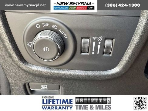 New 2025 Jeep Grand Cherokee Limited w/ Black Appearance Package image 29