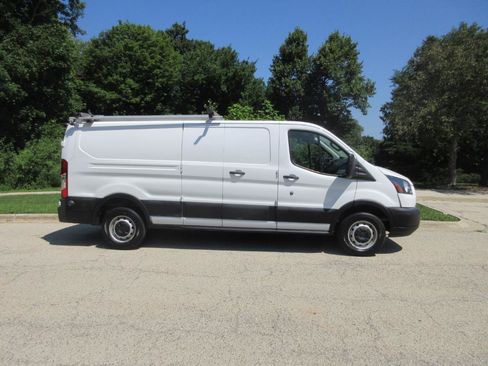 Used 2019 Ford Transit 250 148 Low Roof RWD image 6