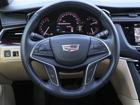 Certified 2018 Cadillac XT5 Luxury image 12