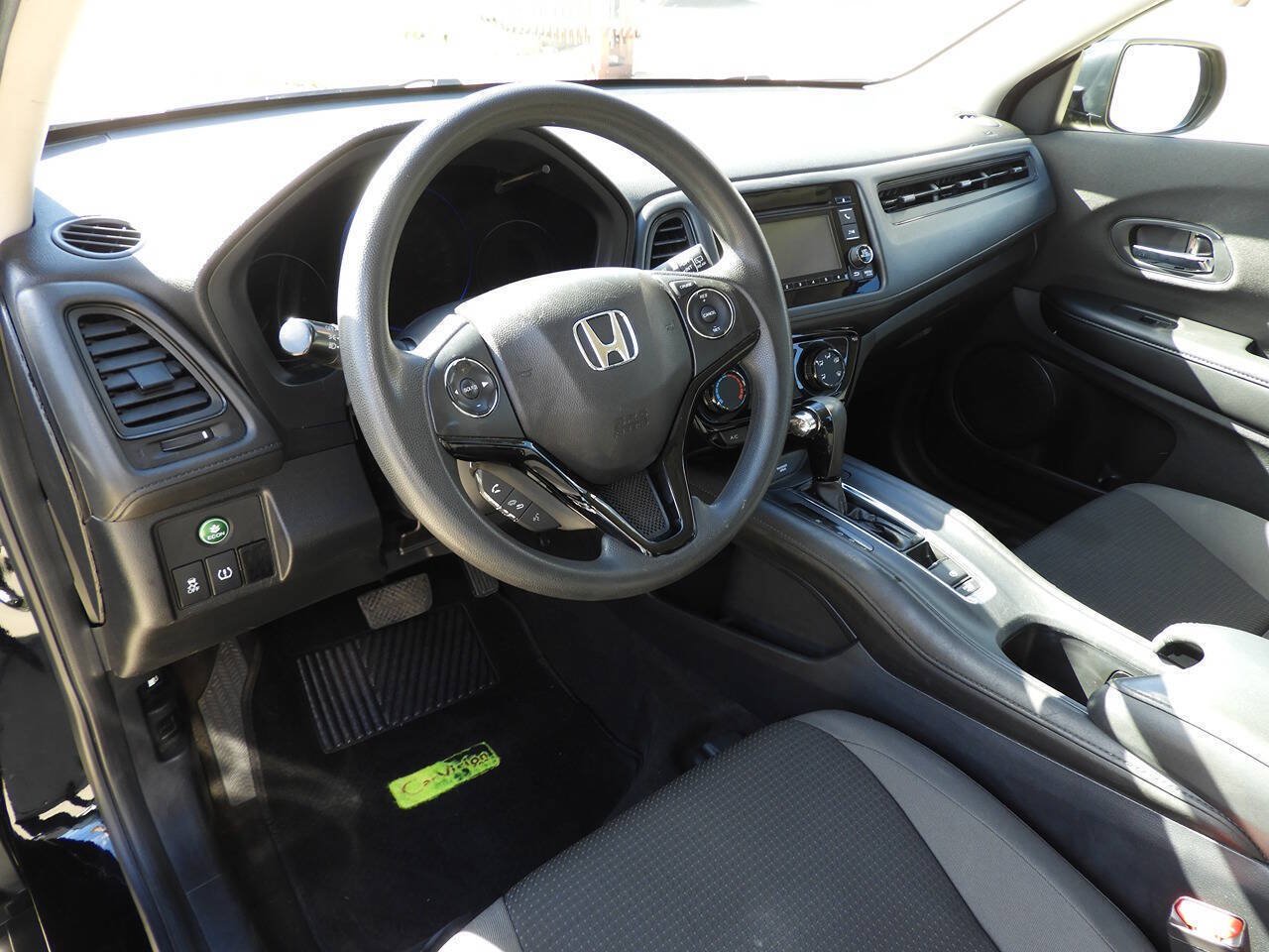 Used 2020 Honda HR-V LX image 18