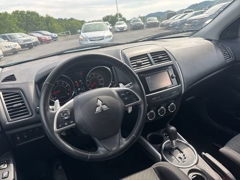 Used 2014 Mitsubishi Outlander Sport SE FWD image 12