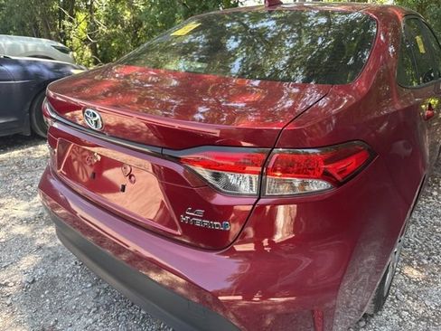 Used 2023 Toyota Corolla LE FWD image 29
