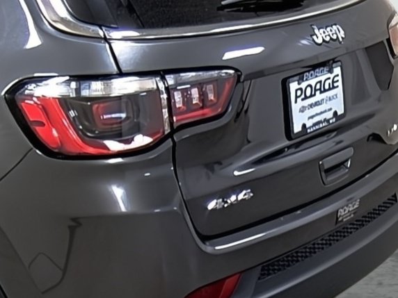 Used 2023 Jeep Compass Limited AWD/4WD image 10