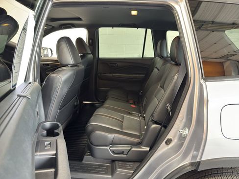 Used 2022 Honda Passport TrailSport image 12