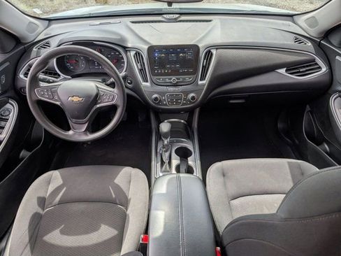 Used 2023 Chevrolet Malibu LT image 24
