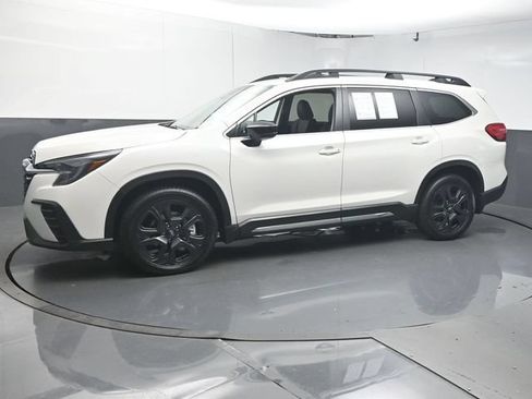 Used 2024 Subaru Ascent Limited AWD/4WD image 4
