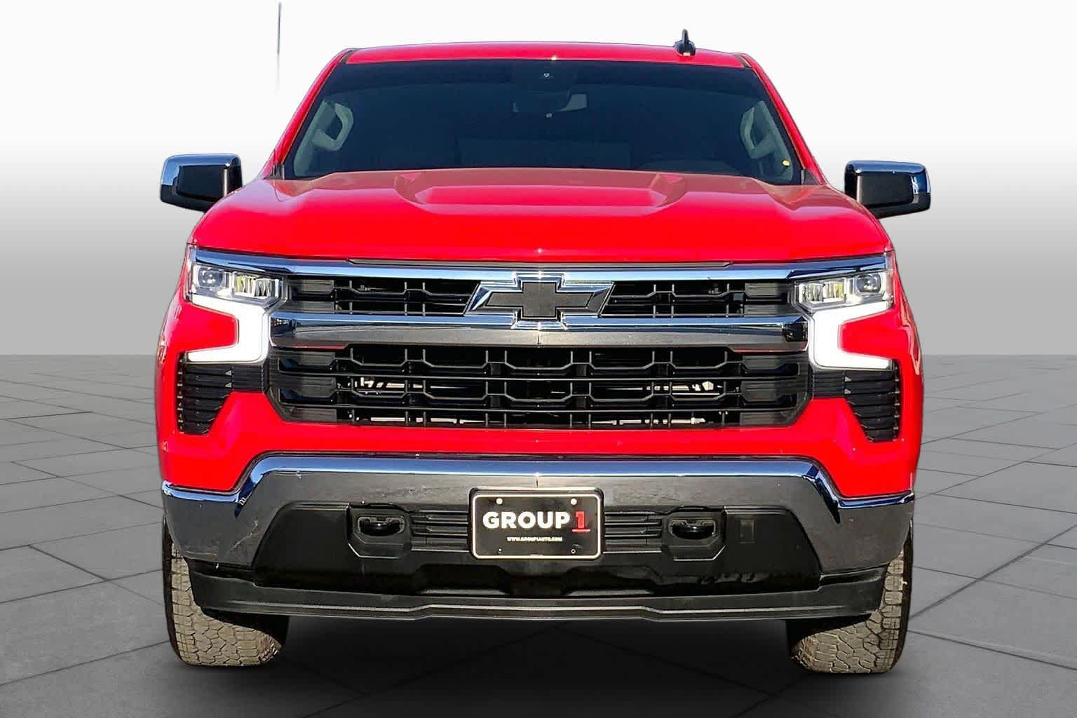 Used 2025 Chevrolet Silverado 1500 LT w/ Z71 Off-Road Package AWD/4WD image 4