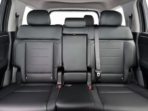 New 2026 Hyundai Santa Fe Limited FWD image 16