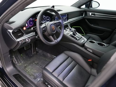 Certified 2023 Porsche Panamera GTS AWD/4WD image 4
