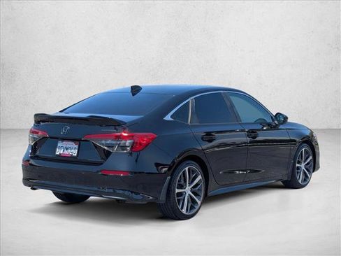 Used 2023 Honda Civic Touring image 5