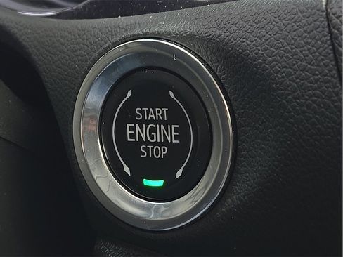 Used 2022 Buick Encore GX Select image 13