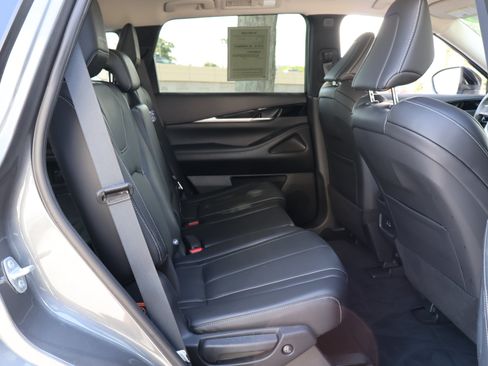 Certified 2025 INFINITI QX60 Pure FWD image 24