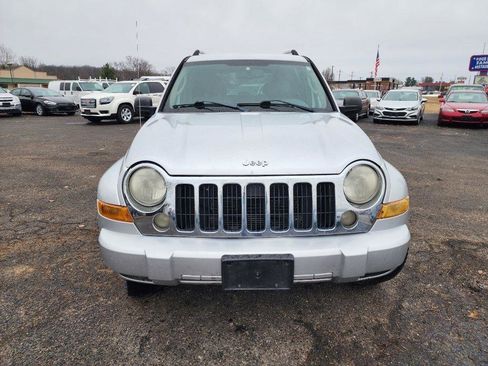 Used 2006 Jeep Liberty Limited image 12