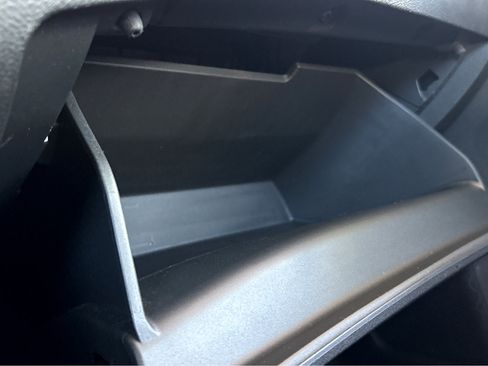 Used 2024 Nissan Sentra SV w/ Trunk Package image 17