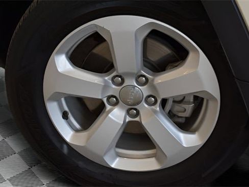 Used 2021 Jeep Compass Latitude w/ Convenience Group image 14