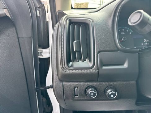 Used 2020 GMC Canyon SLE w/ Driver Alert Package AWD/4WD image 12