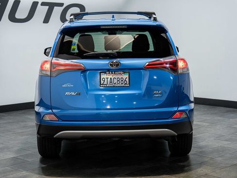 Used 2017 Toyota RAV4 XLE w/ Plus Special Value Package AWD/4WD image 5