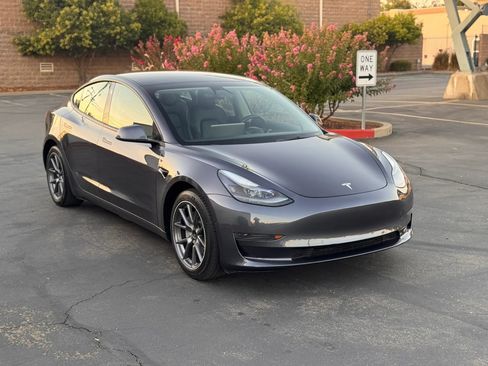 Used 2021 Tesla Model 3 Standard Range Plus RWD image 8