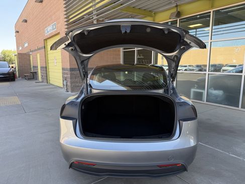 Used 2024 Tesla Model 3 Long Range RWD image 40