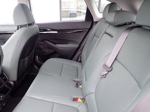 Certified 2025 Kia Seltos SX w/ SX Sunroof Package image 9