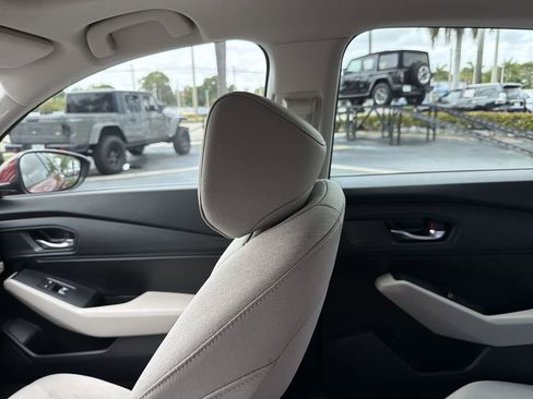 Used 2024 Honda Accord EX image 12