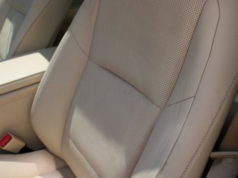 Used 2014 Lexus ES 350 w/ Luxury Package image 21